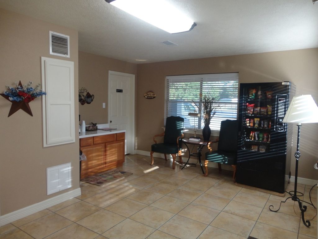 Garden Inn And Suites Silsbee Interiør billede