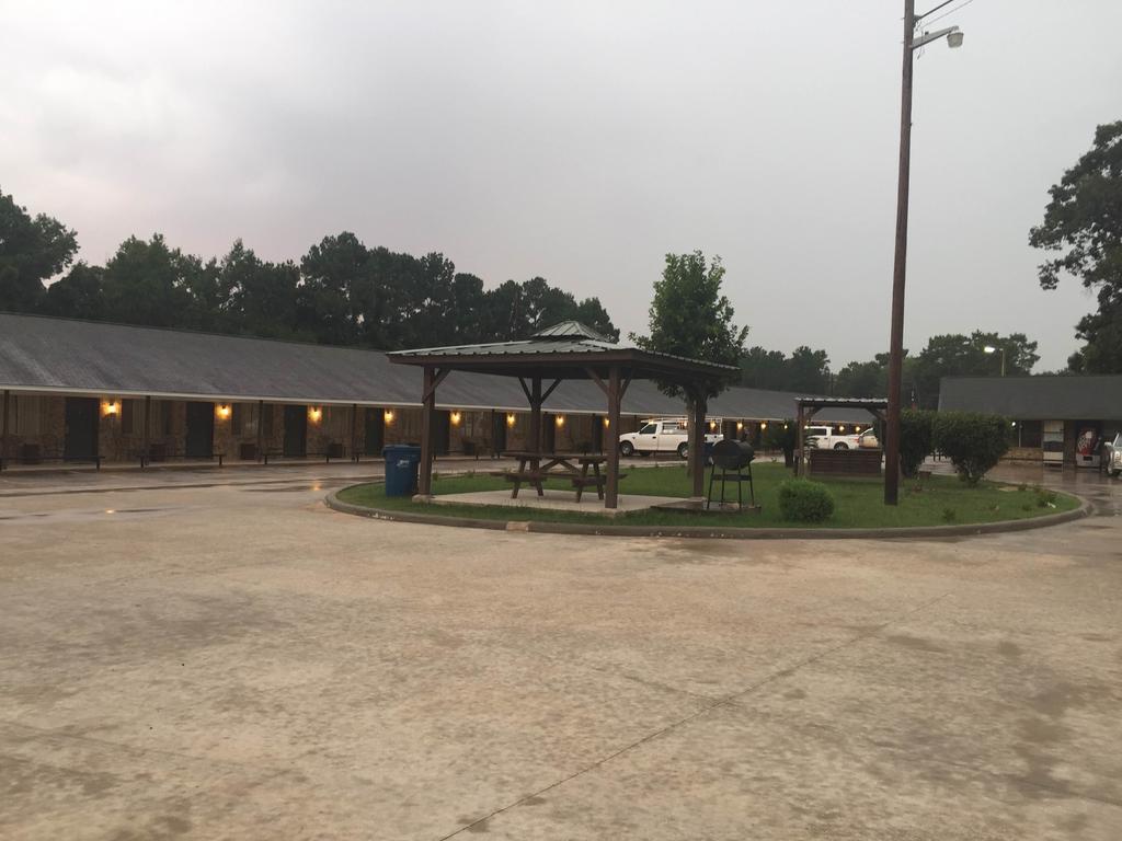 Garden Inn And Suites Silsbee Eksteriør billede
