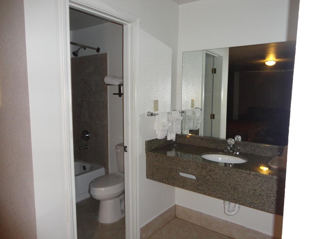 Garden Inn And Suites Silsbee Værelse billede