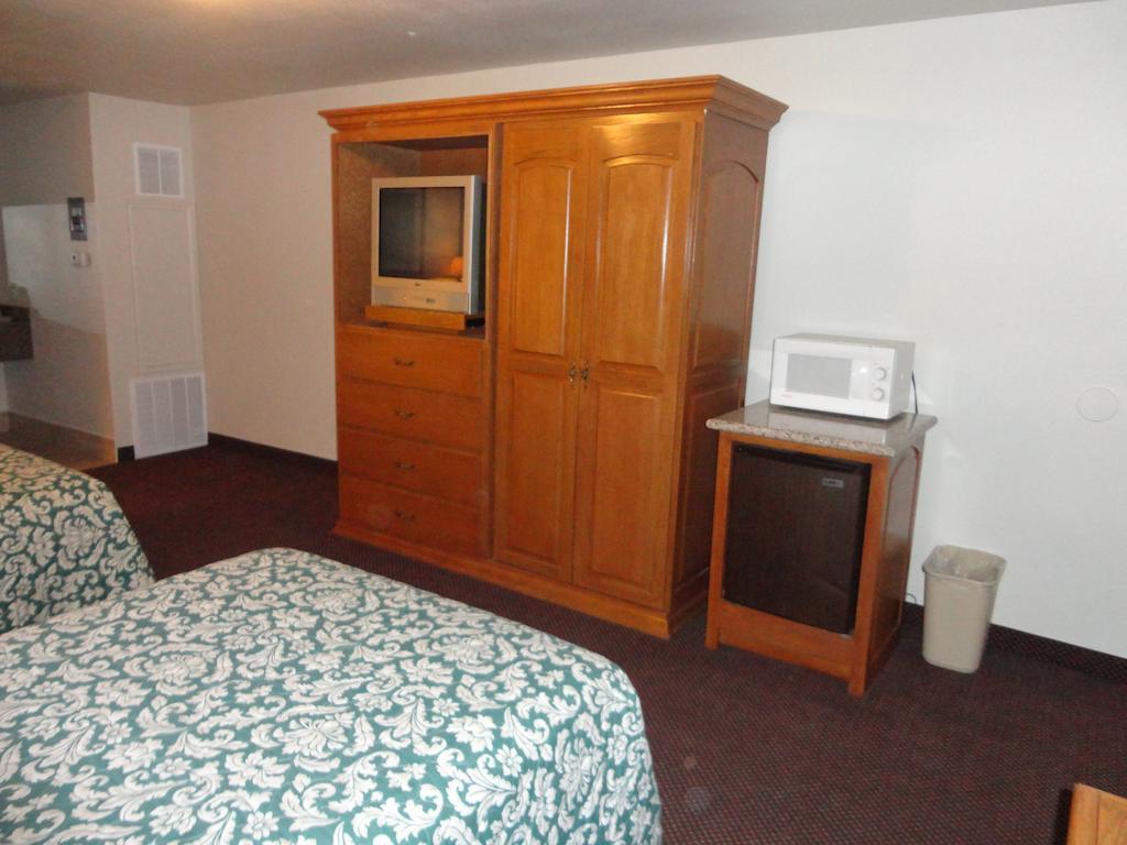 Garden Inn And Suites Silsbee Værelse billede